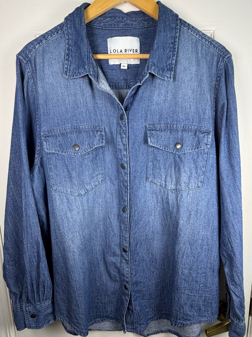 Lola River Blue Denim Snap Down Shirt Women's Relaxed Fit 100% Cotton Western